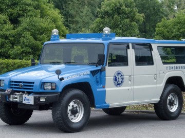 Toyota Mega Cruiser &ndash; W stylu Hummera